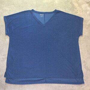 Maurices 24/7 Blue Textured Dot Top XL